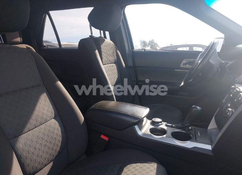 Photo 5 of 2013 Ford Explorer XLT (VIN 1FM5K8D87DGA18227)