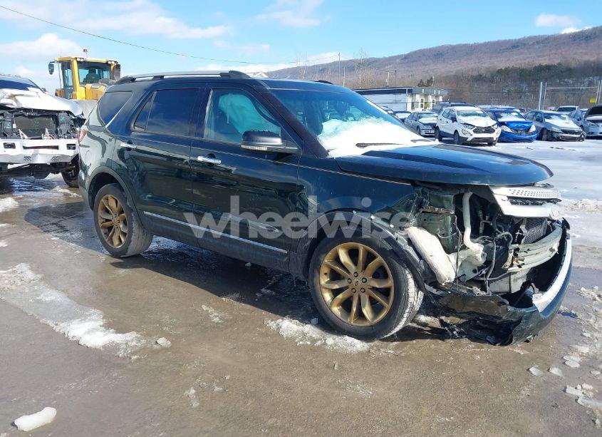 2013 Ford Explorer XLT (VIN 1FM5K8D87DGA74457) main photo