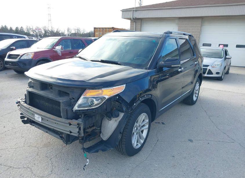 Photo 2 of 2013 Ford Explorer XLT (VIN 1FM5K8D87DGB04458)