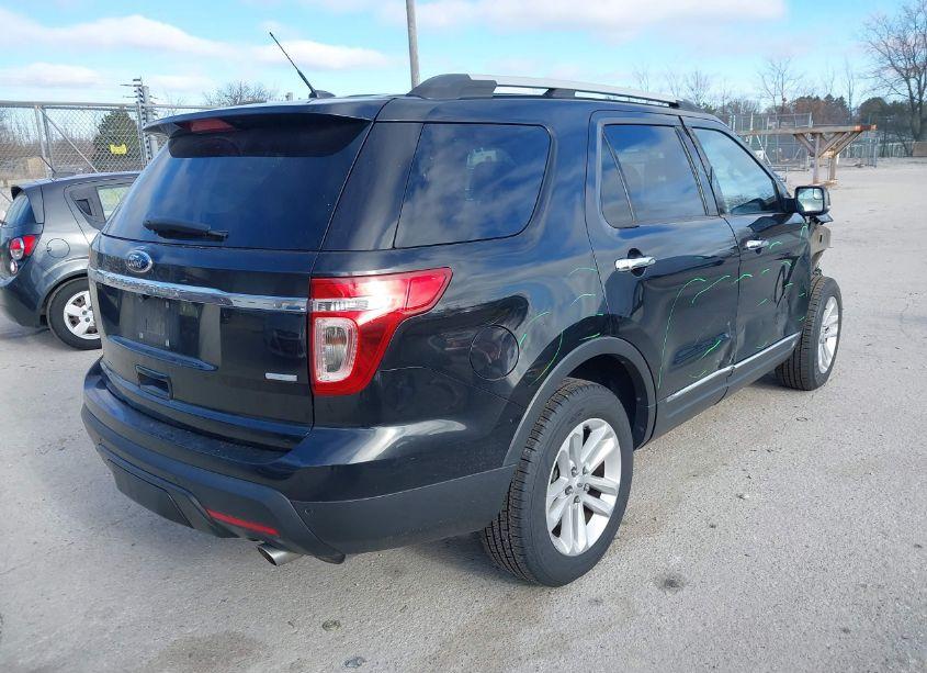 Photo 4 of 2013 Ford Explorer XLT (VIN 1FM5K8D87DGB04458)