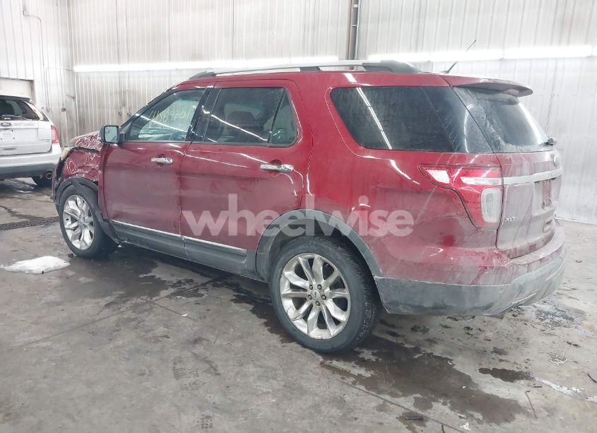 Photo 3 of 2013 Ford Explorer XLT (VIN 1FM5K8D87DGB70248)