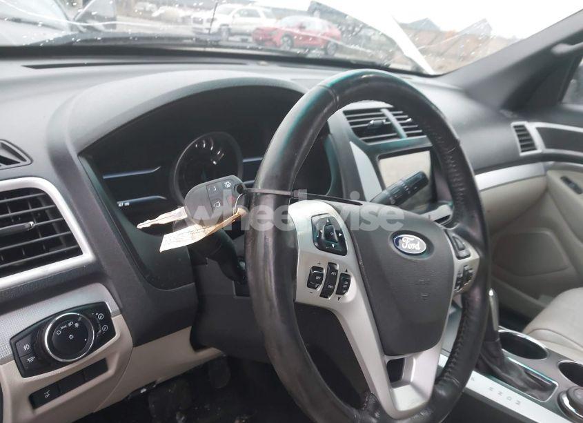 Photo 11 of 2013 Ford Explorer XLT (VIN 1FM5K8D87DGC49029)