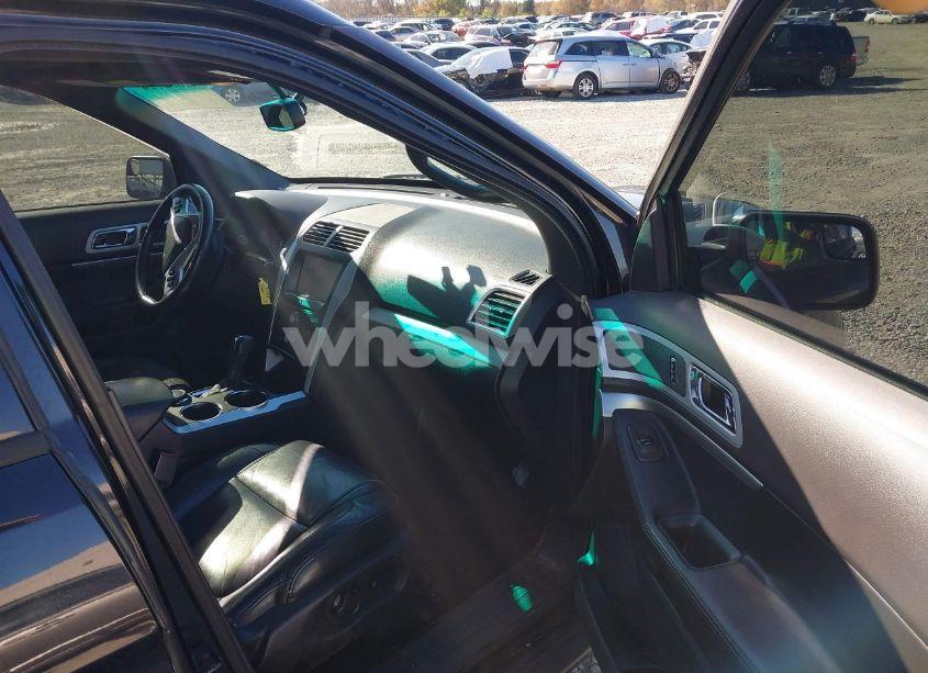 Photo 5 of 2013 Ford Explorer XLT (VIN 1FM5K8D87DGC49886)