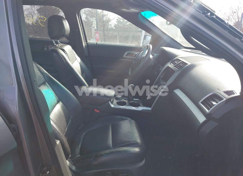 Photo 5 of 2013 Ford Explorer XLT (VIN 1FM5K8D87DGC76201)