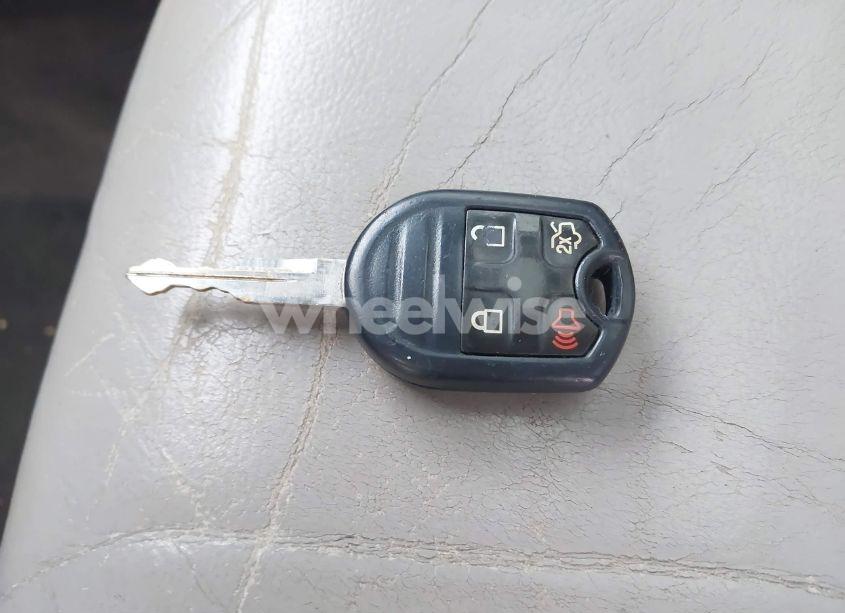 Photo 11 of 2013 Ford Explorer XLT (VIN 1FM5K8D87DGC78143)