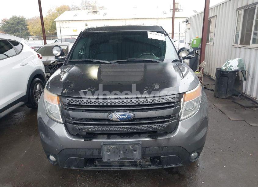 Photo 12 of 2013 Ford Explorer XLT (VIN 1FM5K8D87DGC82600)