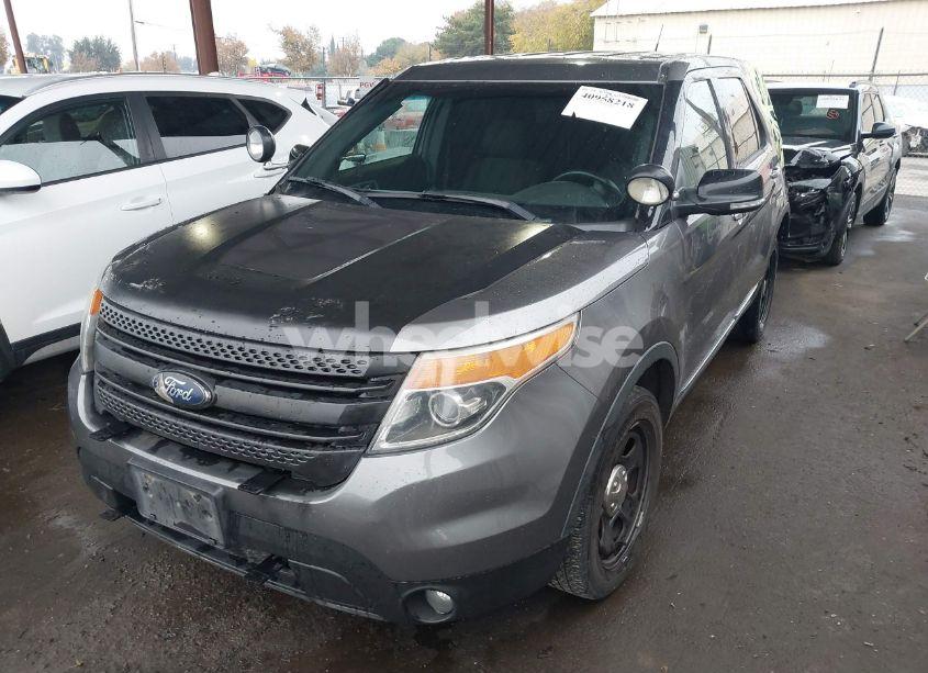 Photo 2 of 2013 Ford Explorer XLT (VIN 1FM5K8D87DGC82600)