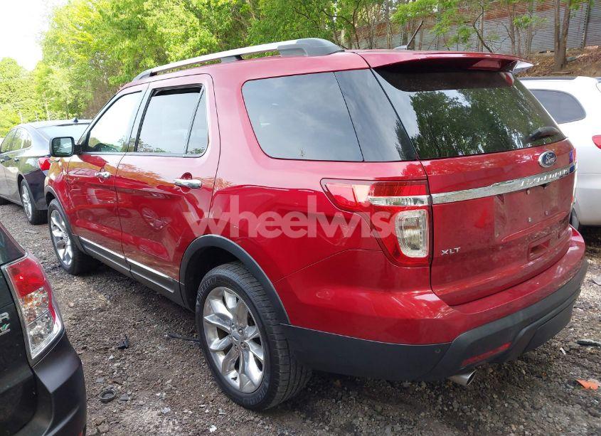 Photo 3 of 2014 Ford Explorer XLT (VIN 1FM5K8D87EGA26796)