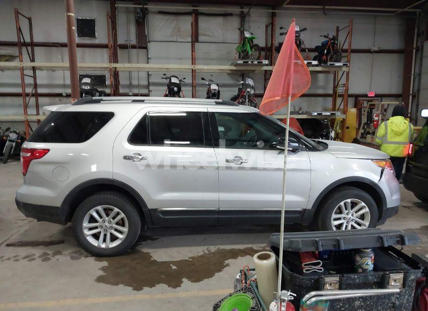 Photo 13 of 2014 Ford Explorer XLT (VIN 1FM5K8D87EGA31903)