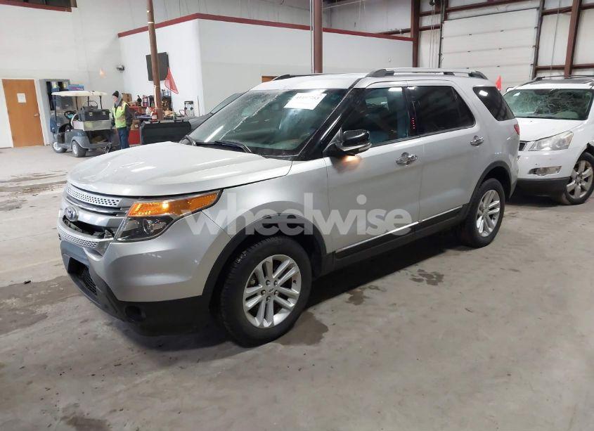 Photo 2 of 2014 Ford Explorer XLT (VIN 1FM5K8D87EGA31903)