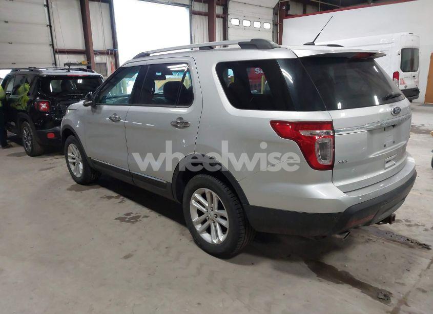 Photo 3 of 2014 Ford Explorer XLT (VIN 1FM5K8D87EGA31903)