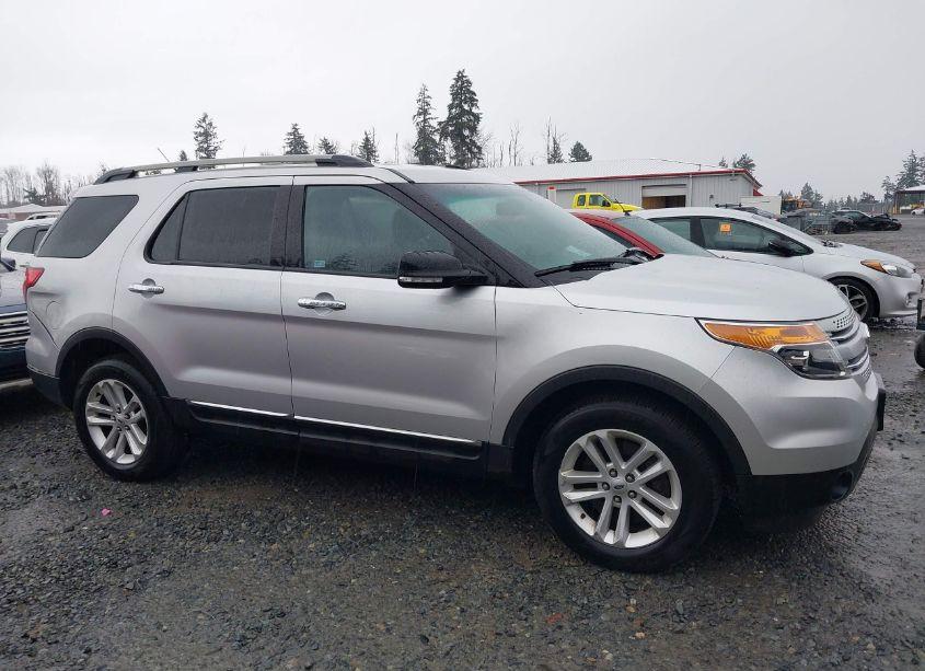 Photo 13 of 2014 Ford Explorer XLT (VIN 1FM5K8D87EGB11024)