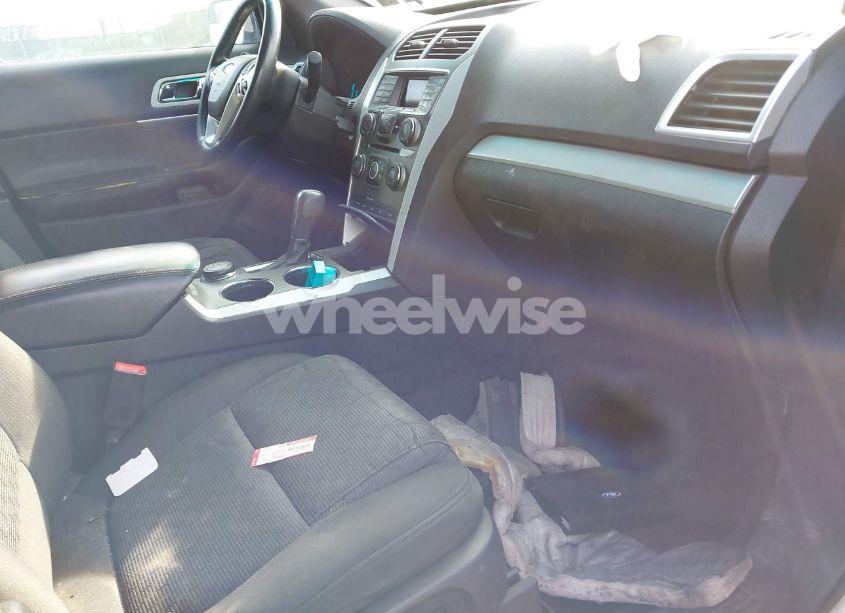 Photo 5 of 2014 Ford Explorer XLT (VIN 1FM5K8D87EGB48302)