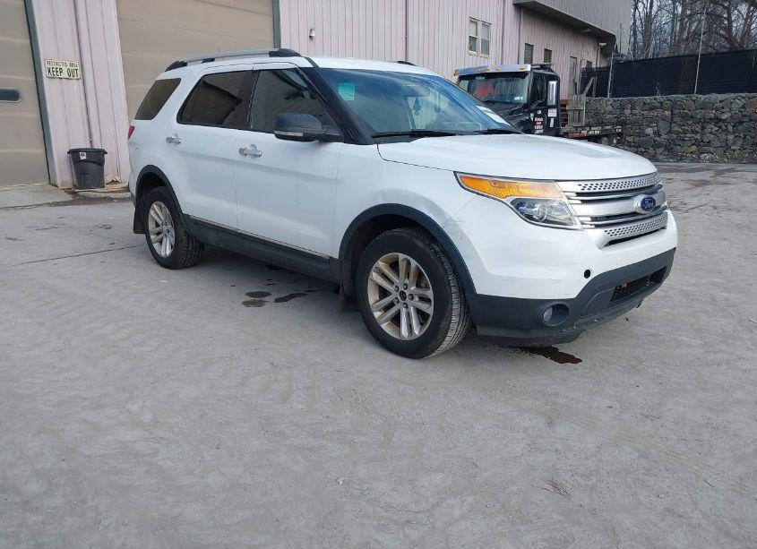 2014 Ford Explorer XLT (VIN 1FM5K8D87EGB61079) main photo