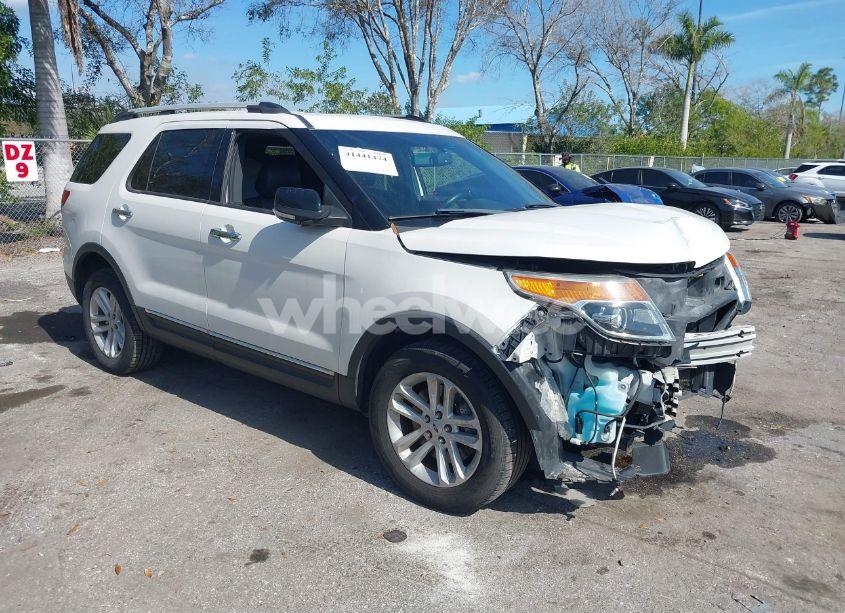 2014 Ford Explorer XLT (VIN 1FM5K8D87EGC41269) main photo