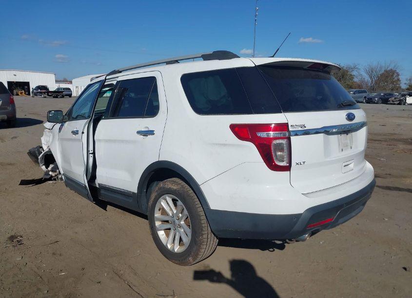 Photo 3 of 2014 Ford Explorer XLT (VIN 1FM5K8D87EGC55785)