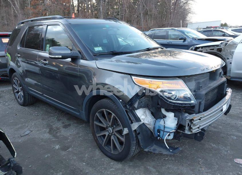 2015 Ford Explorer XLT (VIN 1FM5K8D87FGA00345) main photo