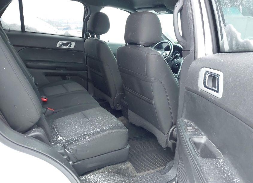 Photo 8 of 2015 Ford Explorer XLT (VIN 1FM5K8D87FGA60772)