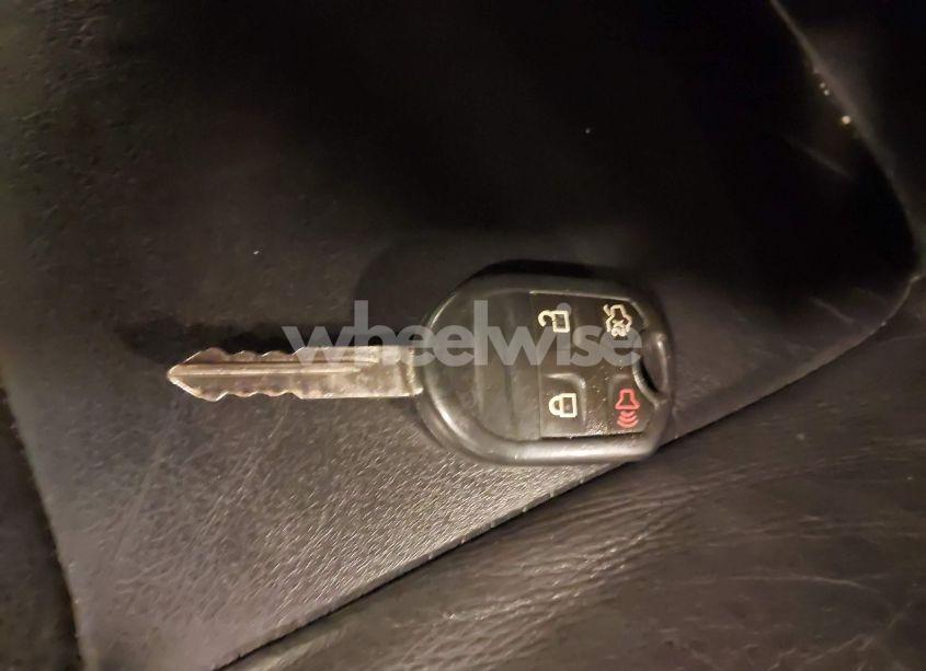 Photo 11 of 2015 Ford Explorer XLT (VIN 1FM5K8D87FGA76213)