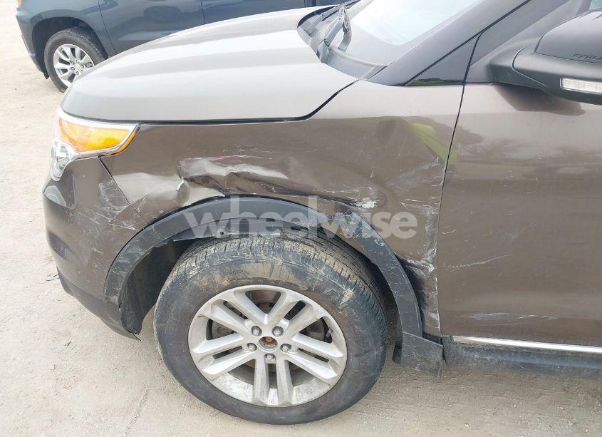 Photo 6 of 2015 Ford Explorer XLT (VIN 1FM5K8D87FGA86658)