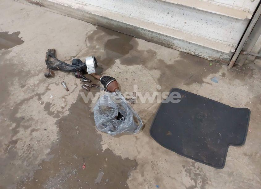 Photo 12 of 2015 Ford Explorer XLT (VIN 1FM5K8D87FGB47958)