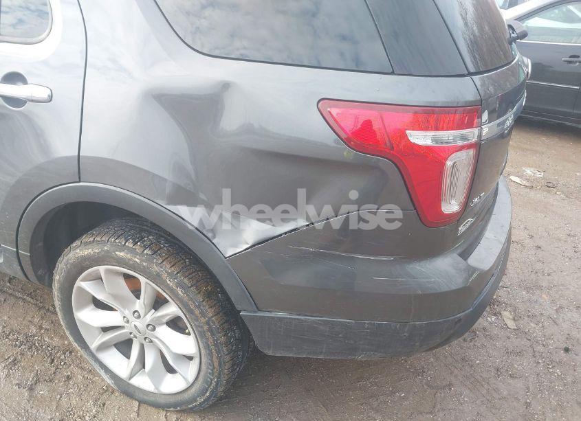 Photo 17 of 2015 Ford Explorer XLT (VIN 1FM5K8D87FGB72357)