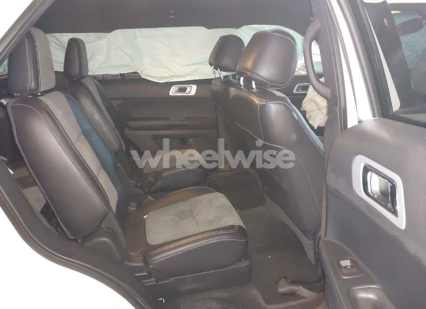 Photo 8 of 2015 Ford Explorer XLT (VIN 1FM5K8D87FGC12002)