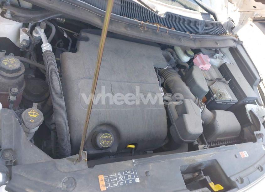 Photo 10 of 2015 Ford Explorer XLT (VIN 1FM5K8D87FGC32668)