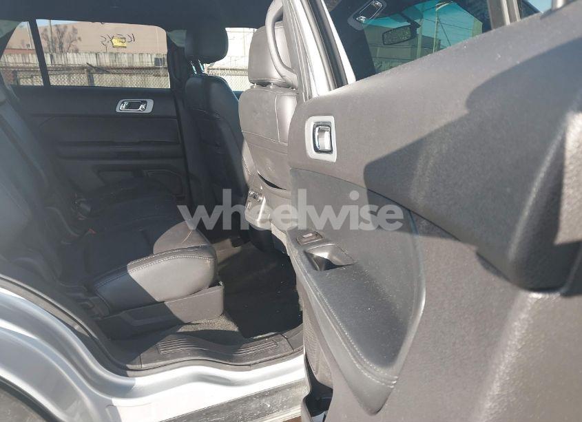 Photo 8 of 2015 Ford Explorer XLT (VIN 1FM5K8D87FGC37255)