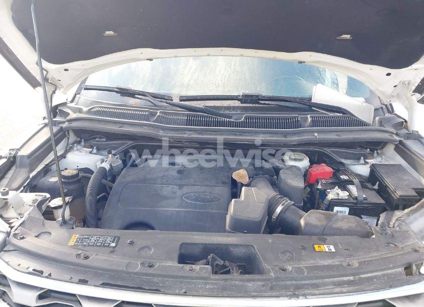 Photo 10 of 2016 Ford Explorer XLT (VIN 1FM5K8D87GGB34161)