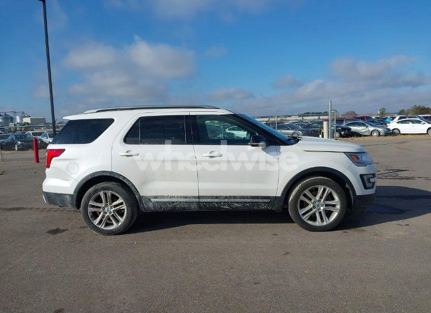 Photo 14 of 2016 Ford Explorer XLT (VIN 1FM5K8D87GGB34161)