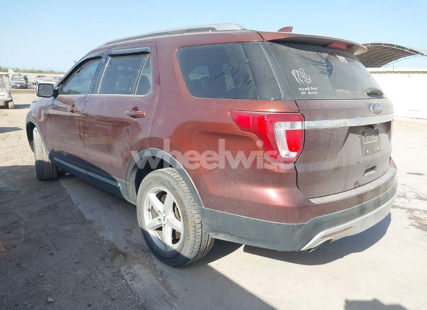 Photo 3 of 2016 Ford Explorer XLT (VIN 1FM5K8D87GGB66706)