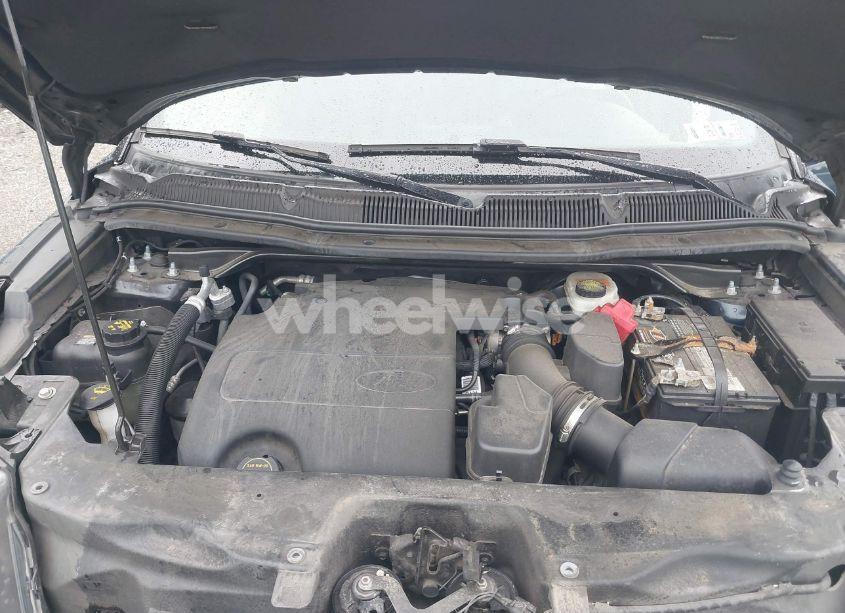 Photo 10 of 2016 Ford Explorer XLT (VIN 1FM5K8D87GGC00708)