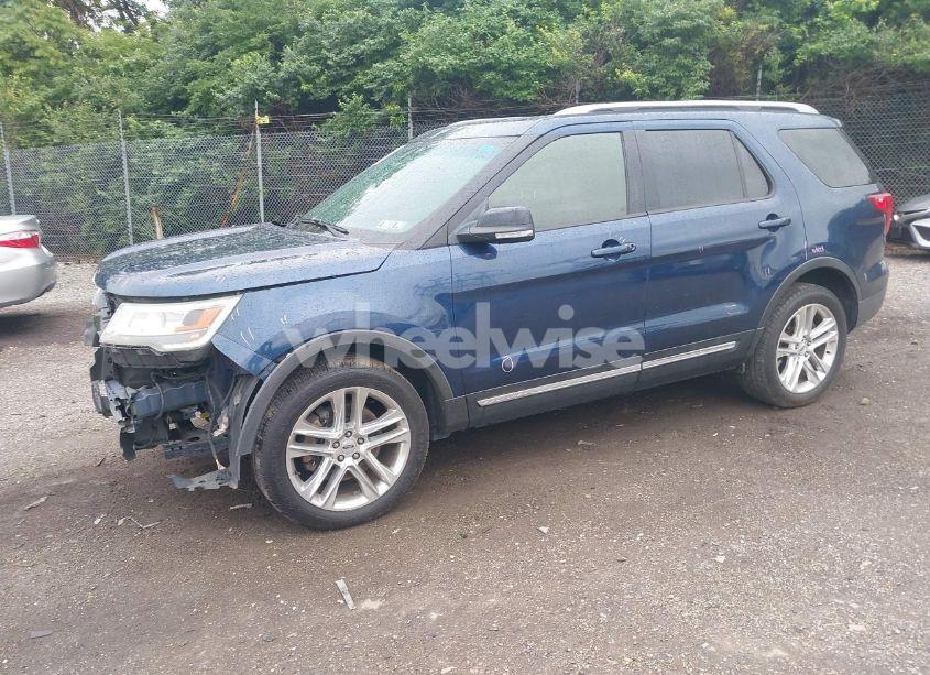 Photo 2 of 2016 Ford Explorer XLT (VIN 1FM5K8D87GGC00708)