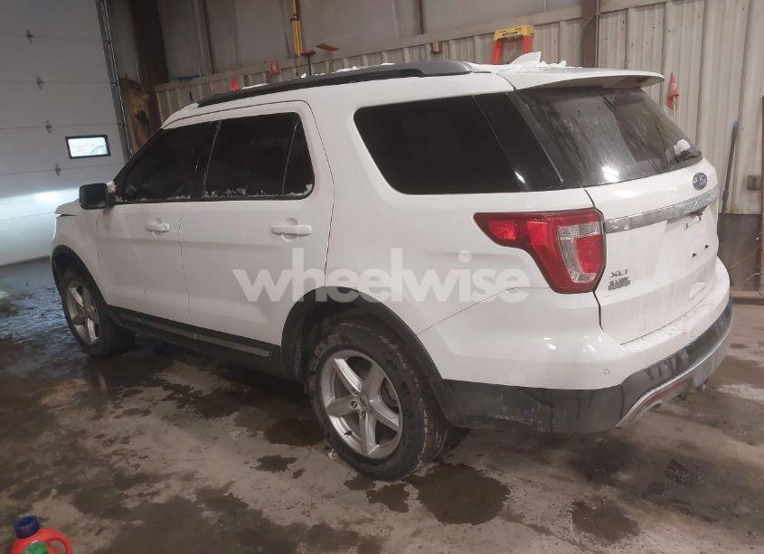 Photo 3 of 2017 Ford Explorer XLT (VIN 1FM5K8D87HGA66283)