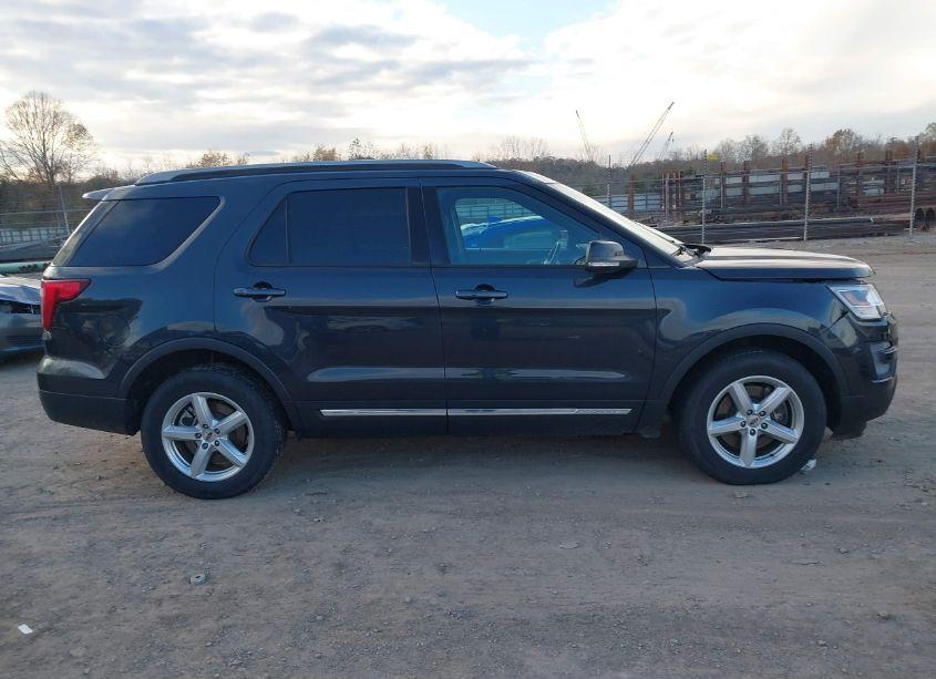 Photo 13 of 2017 Ford Explorer XLT (VIN 1FM5K8D87HGA84069)