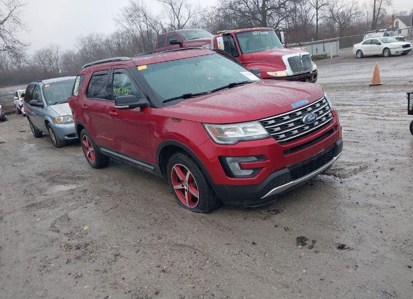 2017 Ford Explorer XLT (VIN 1FM5K8D87HGA98375) main photo
