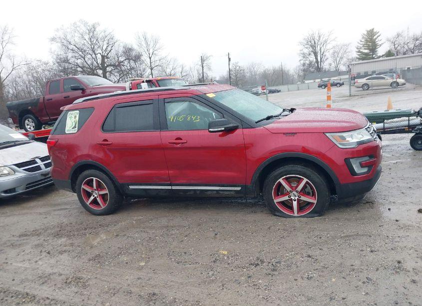 Photo 13 of 2017 Ford Explorer XLT (VIN 1FM5K8D87HGA98375)