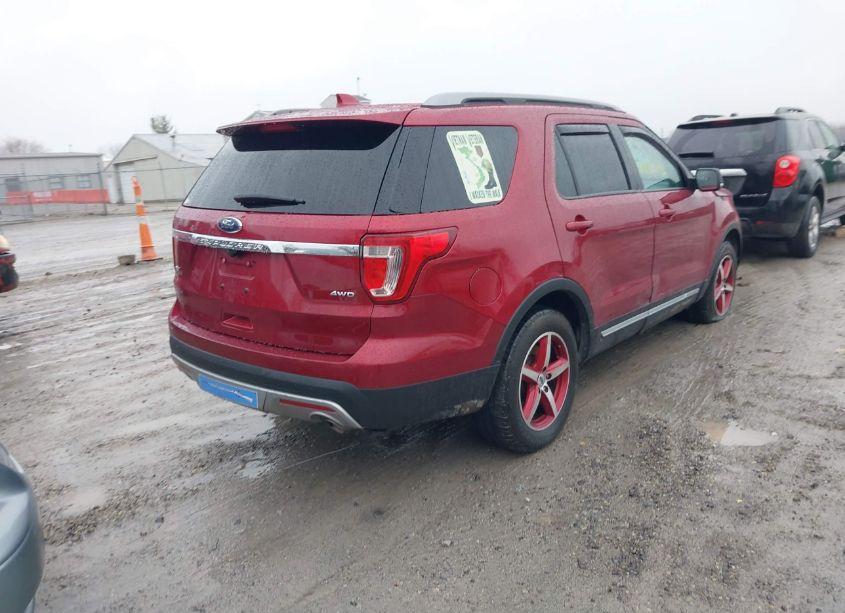 Photo 4 of 2017 Ford Explorer XLT (VIN 1FM5K8D87HGA98375)