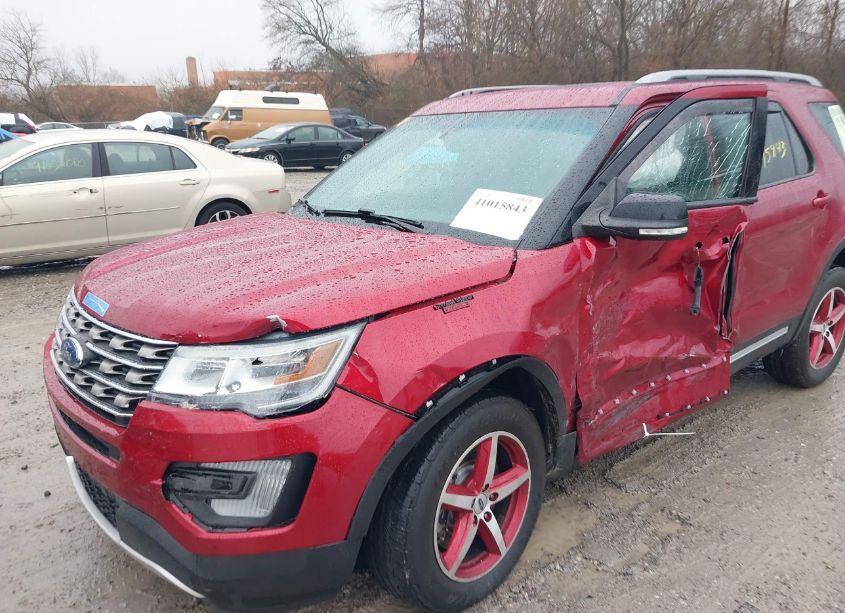 Photo 6 of 2017 Ford Explorer XLT (VIN 1FM5K8D87HGA98375)