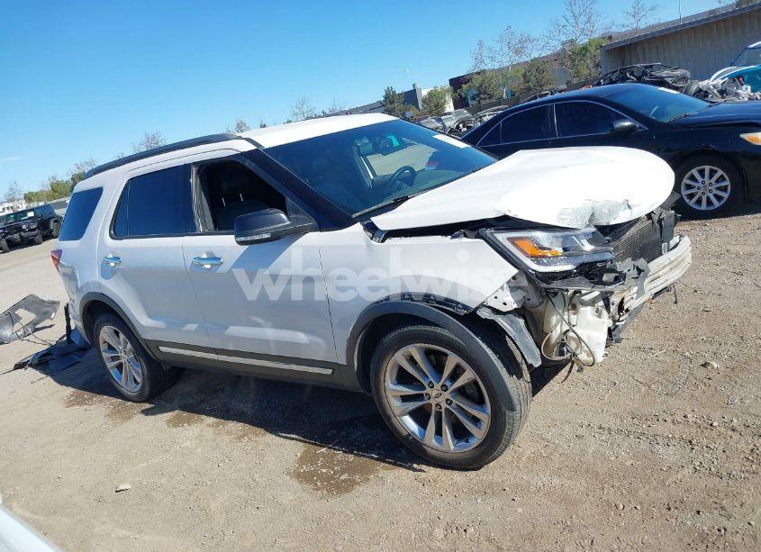 Photo 13 of 2017 Ford Explorer XLT (VIN 1FM5K8D87HGB06507)