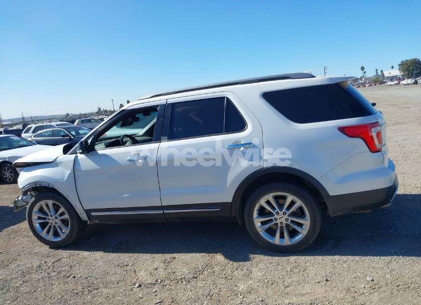 Photo 14 of 2017 Ford Explorer XLT (VIN 1FM5K8D87HGB06507)