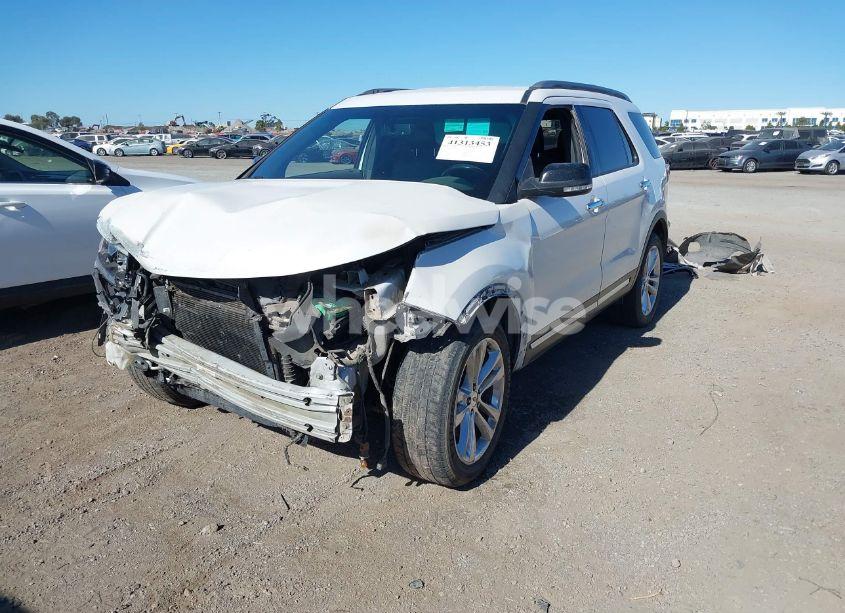 Photo 2 of 2017 Ford Explorer XLT (VIN 1FM5K8D87HGB06507)