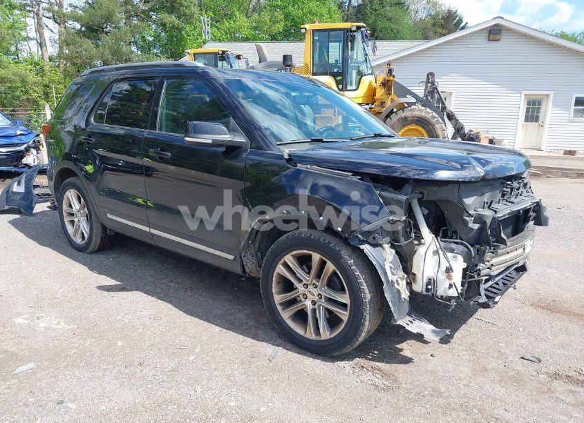 2017 Ford Explorer XLT (VIN 1FM5K8D87HGB61166) main photo