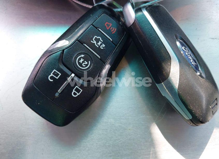 Photo 11 of 2017 Ford Explorer XLT (VIN 1FM5K8D87HGB61166)