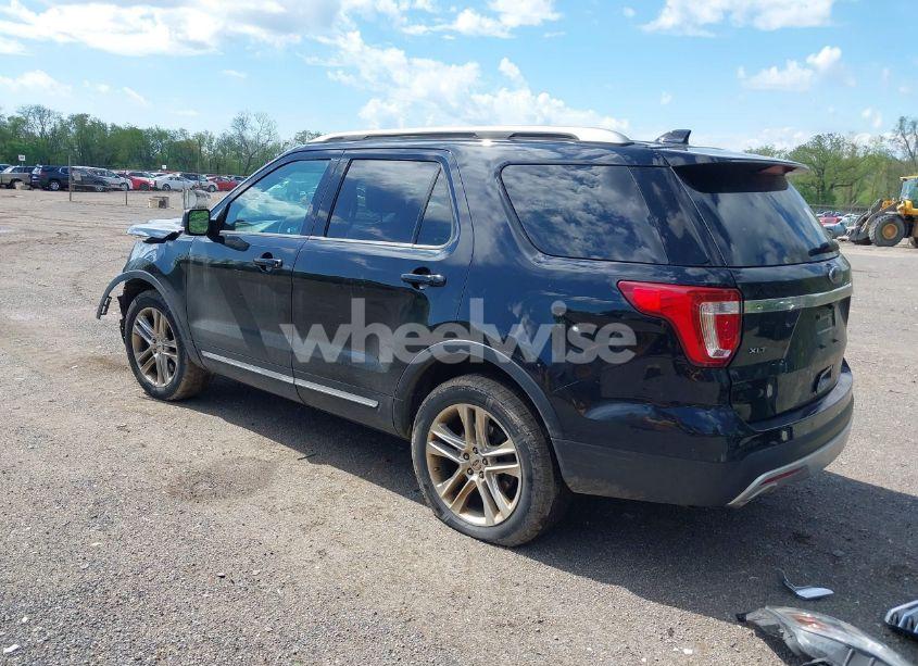 Photo 3 of 2017 Ford Explorer XLT (VIN 1FM5K8D87HGB61166)