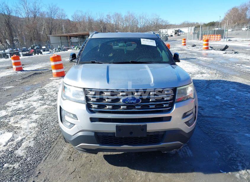 Photo 12 of 2017 Ford Explorer XLT (VIN 1FM5K8D87HGC29871)