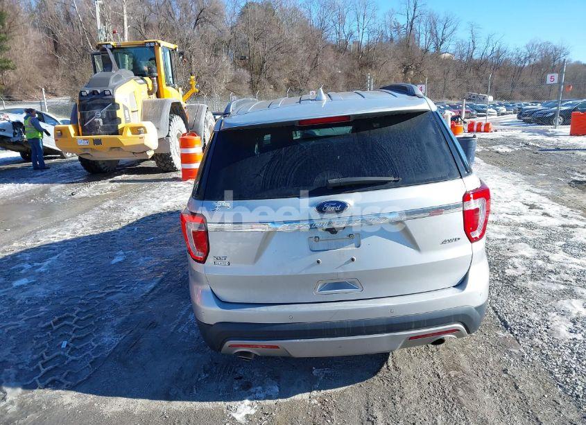 Photo 16 of 2017 Ford Explorer XLT (VIN 1FM5K8D87HGC29871)