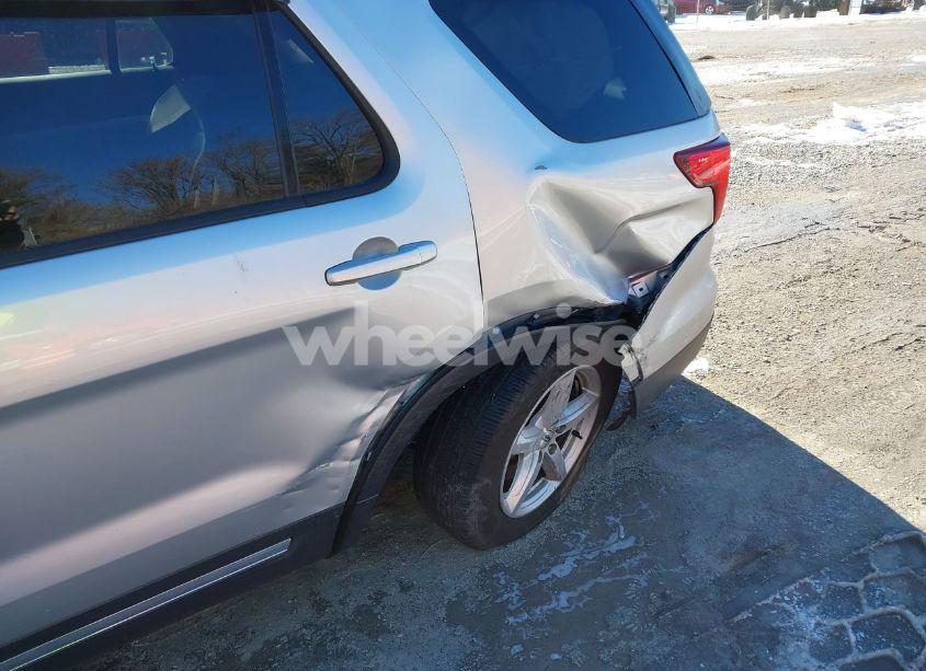 Photo 6 of 2017 Ford Explorer XLT (VIN 1FM5K8D87HGC29871)