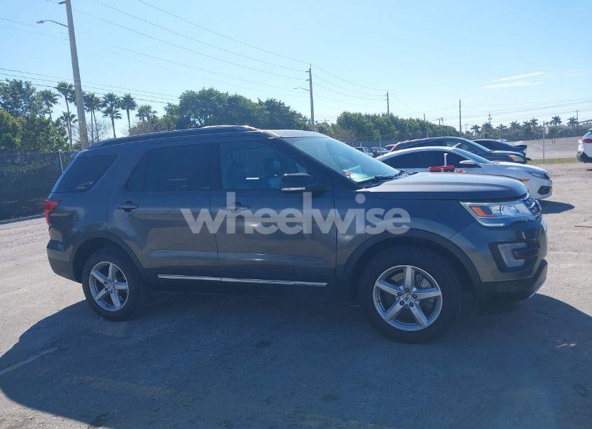 Photo 13 of 2017 Ford Explorer XLT (VIN 1FM5K8D87HGC50400)